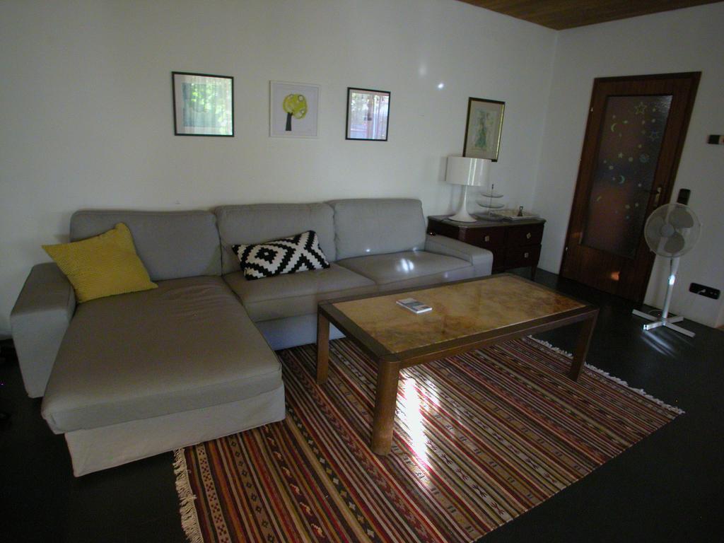 Diana'S Place Pula Bagian luar foto