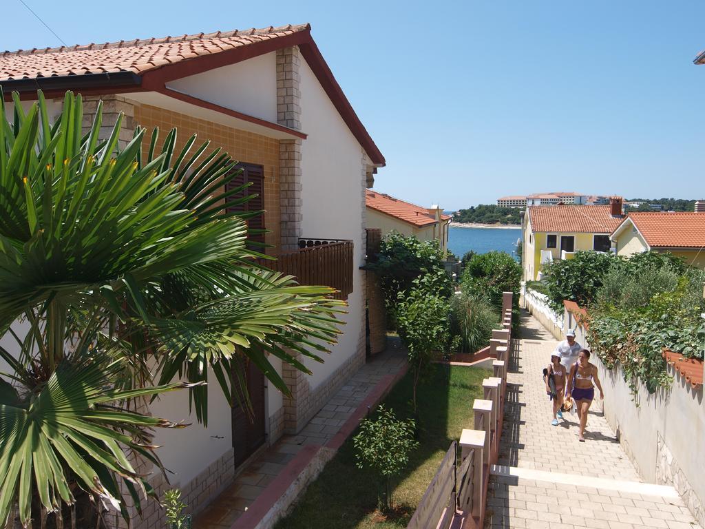 Diana'S Place Pula Bagian luar foto